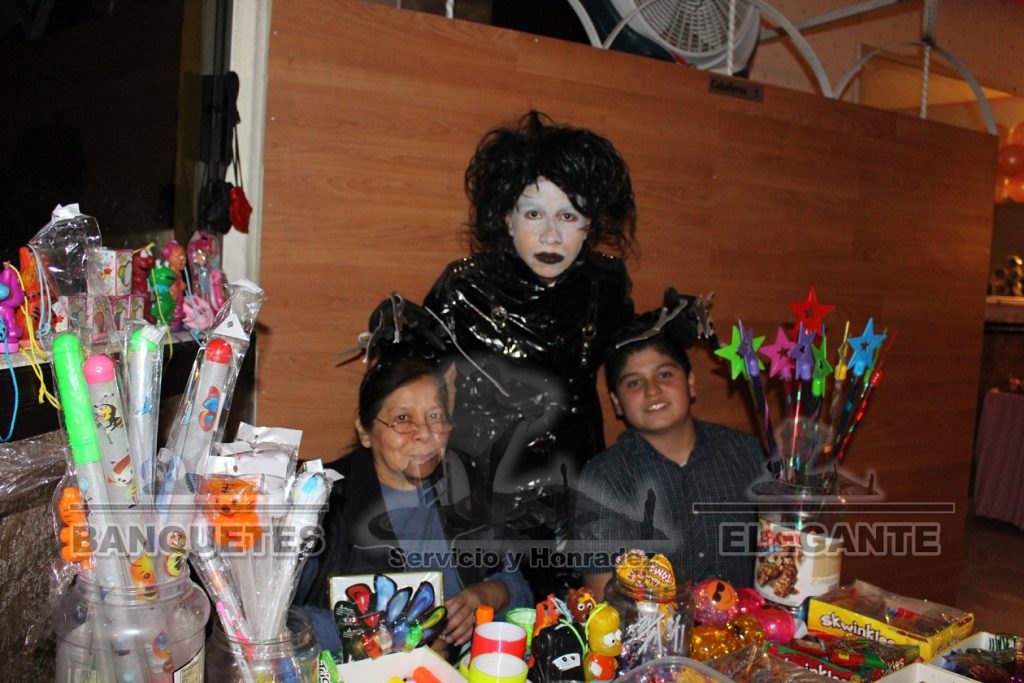 0015 BANQUEETES-FIESTA TEMATICA