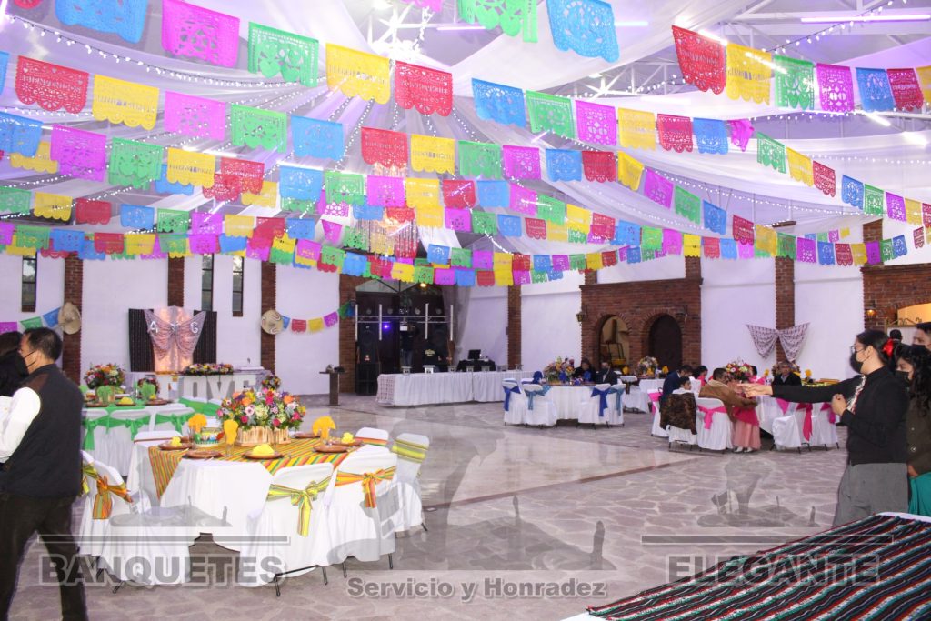 0018 BANQUEETES-FIESTA TEMATICA
