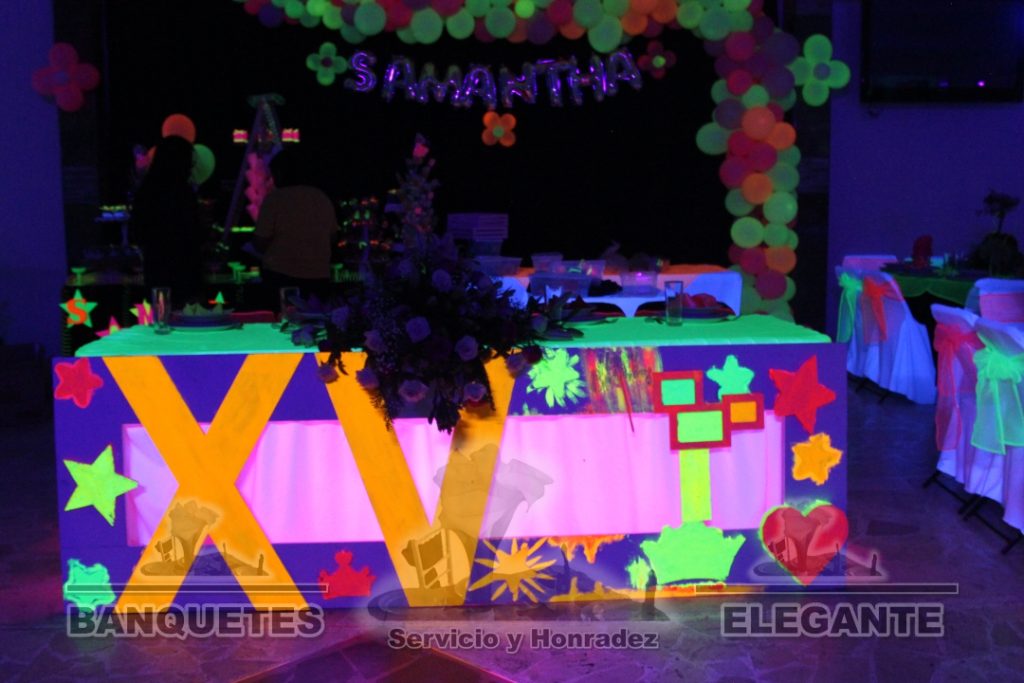 002 BANQUETES-EVENTOS NEON